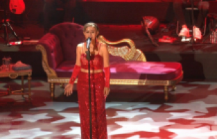 İstanbul’da pandemi sonrası ilk konser: Yıldız Tilbe hayranlarıyla buluştu