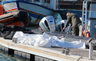 Tunus açıklarında 21 düzensiz göçmenin cansız bedenine ulaşıldı