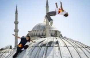 Ünlü sporcular Kapalıçarşı’da şov yaptı