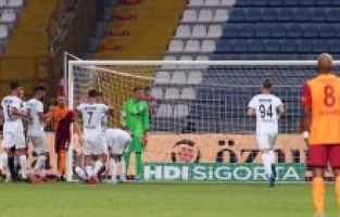 Galatasaray bu sezon ligde ilk kez puan kaybetti