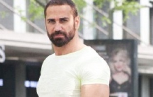 Tüpsüz dalış yapan şarkıcı Doğuş, ölümden döndü