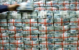 Cari açığın azalması Türkiye'nin büyümesine katkı sağlıyor