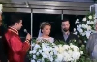 Mehmet Erdem ve Vildan Atasever bugün evlendi!