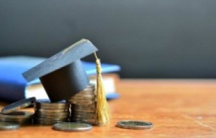 Öğrenciler burs arayışına başladı