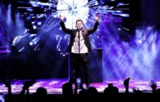 Sındırgı’da tarihin en kalabalık konseri