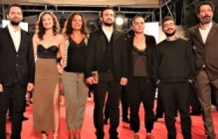 58. Antalya Altın Portakal Film Festivali’nde kırmızı halıda şıklık yarışı