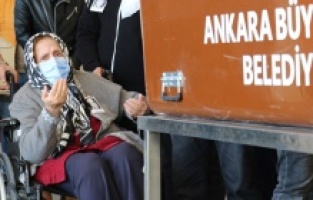 Usta oyuncu son yolculuğuna uğurlandı