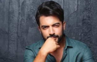 Yusuf Güney hayranlarını heyecanlandırdı