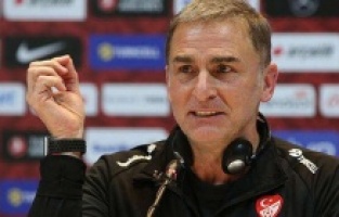 A Milli Takım'da Stefan Kuntz kurayı değerlendirdi