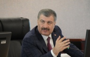 Bakan Koca: Covid-19'u yok sayamayız