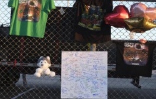 Şoke eden iddia: Konserde cesetlerin arasından geçtiler