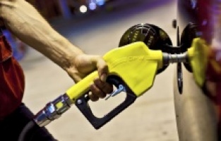 Benzin ve motorine yeni zam