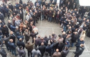 Malatyalılar doların düşüşünü kutladı