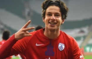 Trabzonspor yeni transferini KAP'a bildirdi!