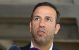 Adil Gevrek koronavirüse yakalandı