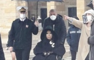 Anıtkabir ziyaretinde bulunan Bülent Ersoy'a inceleme başlatıldı