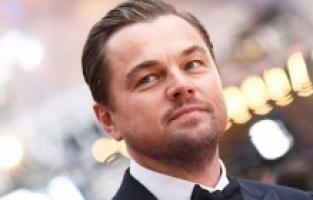 Çevreci DiCaprio 150 milyon dolarlık yatla tatil yapması nedeniyle eleştiriliyor