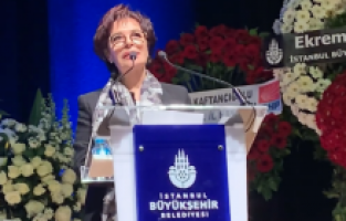 Hülya Koçyiğit, Fatma Girik’in cenaze törenindeki konuşması olay oldu!