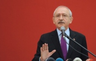 Kılıçdaroğlu: Bir yarış varsa belediye başkanları kendi aralarında yarışıyorlar