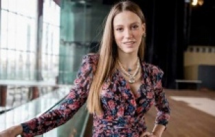 Serenay Sarıkaya'ya saldıran kişi akıl hastanesinde