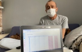 14 aydır karantinada, yaptırdığı 78 Covid-19 testi de pozitif çıktı