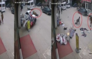 Acemi sürücü sokak arasında frene basmak yerine gaza basınca yayaların arasına aldı