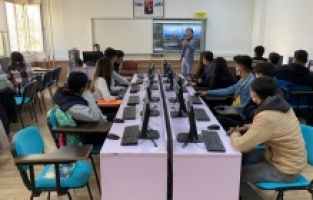 Diyarbakır'da geleceğin iletişimcileri bu okuldan tam donanımlı yetişiyor