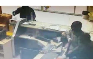 Diyarbakır'da PTT şubesine soygun!