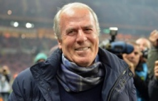 Efsane Mustafa Denizli göreve geçiyor