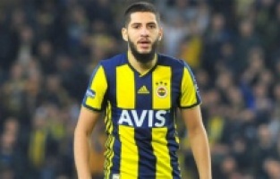 Fenerbahçe'nin tam anlamıyla bir hayal kırıklığı olan futbolcu yeniden Süper Lig'e dönüyor