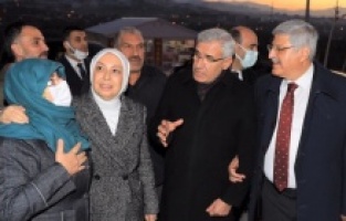 Gelincik Tepesindeki ailelere sürpriz ziyaret