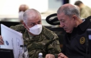 Irak ve Suriye'nin kuzeyinde 20'den fazla terör noktası bombalandı