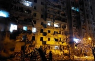 Kiev’de vurulan İHA’nın binaya düşmesi sonucu 3 kişi yaralandı