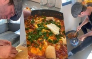 Kıvanç Tatlıtuğ'dan "Menemen soğanlı mı olur soğansız mı?" tartışmasında tarafını belli etti