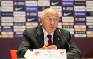 Özdemir, "Yayın ihalesinde umduğumuzu bulamazsak Süper Lig TV'yi kuracağız."