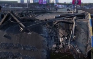 Rus tanklarının ilerlemesini durdurmak için köprüyü patlatıp kendisini feda etti