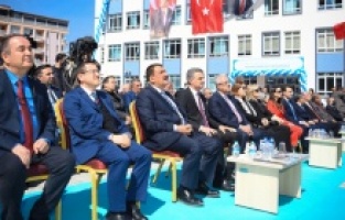 Malatya'da, Rıdvan Mertöz Ortaokulu açılışı yapıldı