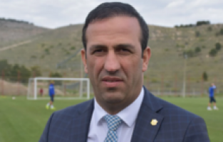 Adil Gevrek trafik kazası yaptı