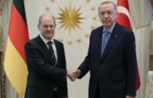 Alman gazetecinin tuzak sorusuna Erdoğan'dan ters köşe