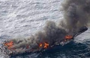 Japonya'da 14 tonluk balıkçı teknesinde yangın çıktı