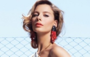 Ünlü oyuncu: Namaz kıldığımı söylemeye çekiniyordum