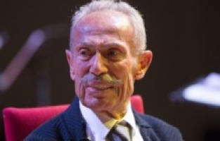 98 yaşındaki sanatçı, "70 yıldır oruç tutuyorum"