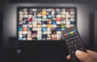 Çevrim içi dijital platformlar da vizyona giren filmler