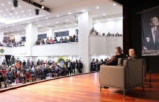 İlber Ortaylı, “Asgari ücretin İstanbul’da yasak edilmesi lazım”