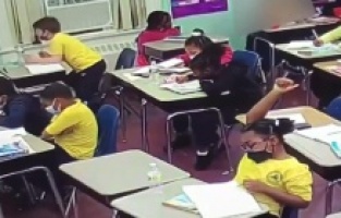 Öğretmen Heimlich manevrasıyla öğrencisinin hayatını kurtardı