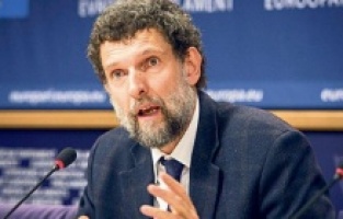 Osman Kavala kimdir ve neyle suçlanıyor?
