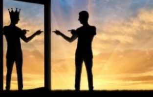 Sosyal medya onlarla dolu! Narsist kişilerin 10 özelliği