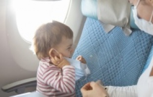 Avrupa Birliği uçaklardaki maske yasağını kaldırıyor