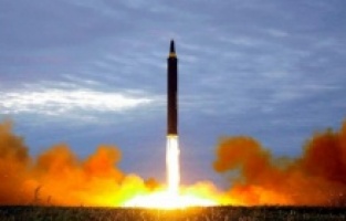 Kuzey Kore bu defa 3 füze birden fırlattı