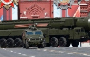 Rusya'dan gövde gösterisi